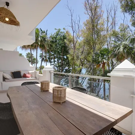 Alegro - Gerenoveerd Direct Aan Zee Apartamento Estepona