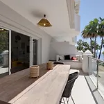 Alegro - Gerenoveerd Direct Aan Zee *