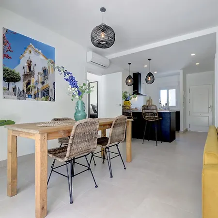 Alegro - Gerenoveerd Direct Aan Zee アパート