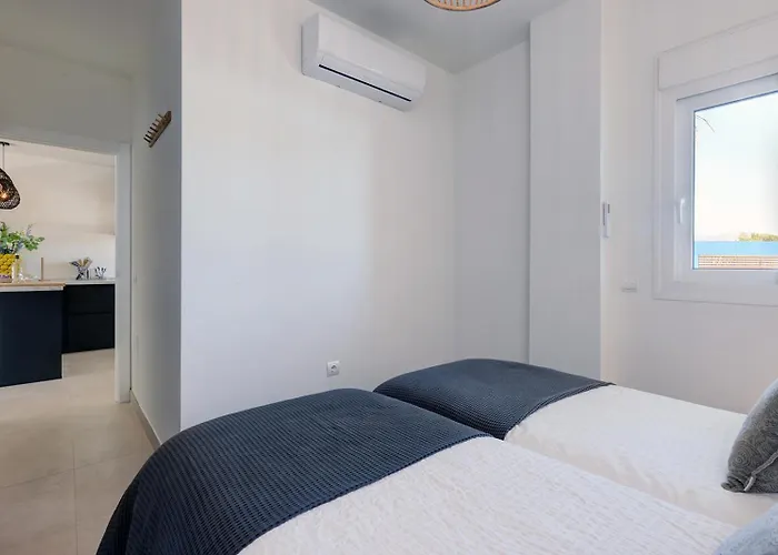 Apartment Alegro - Gerenoveerd Direct Aan Zee Estepona