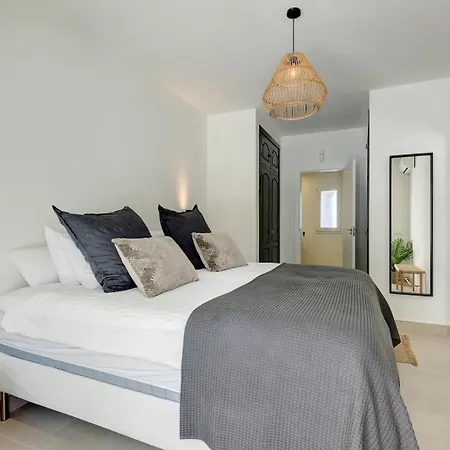 Alegro - Gerenoveerd Direct Aan Zee * Estepona