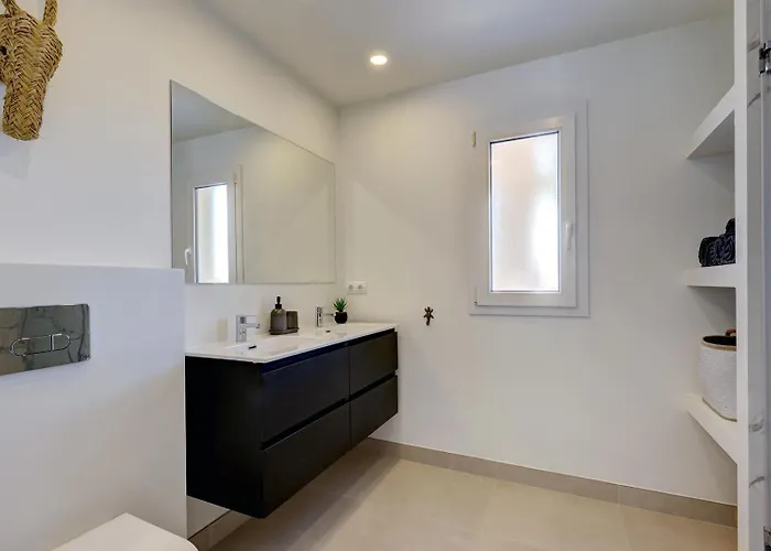 Alegro - Gerenoveerd Direct Aan Zee Estepona