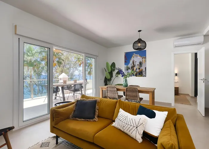 Alegro - Gerenoveerd Direct Aan Zee * Estepona