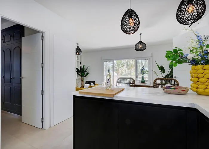 Alegro - Gerenoveerd Direct Aan Zee Estepona